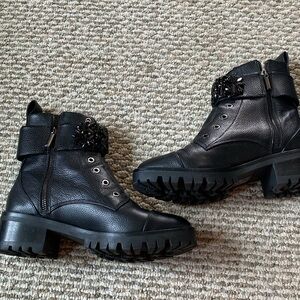 Karl Lagerfeld Paris black Pippa lug sole combat boots women’s size 8.5